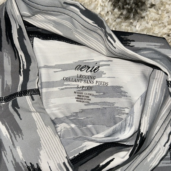 Aerie Leggings - Picture 2 of 3